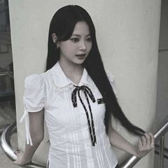 рест . Ᏽisᥱᥣᥣᥱ's ᥲrᥴɦi᥎ᥱ 🎐 avatar