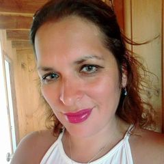 Natalia Ravanales, abogado avatar