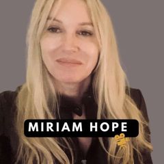 Miriam Hope ꙳ avatar