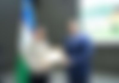 Post media background