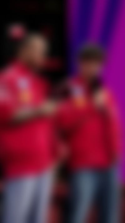 Post media background