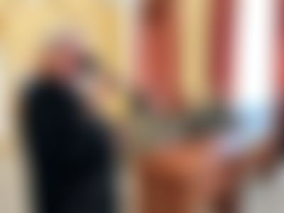 Post media background