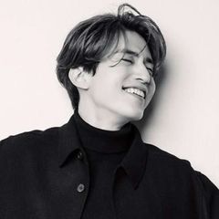 Lee Dong Wook avatar