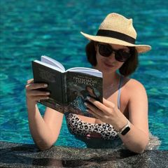 Соя читает книги 📖🥂 avatar