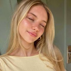 emili ! ⊹ ࣪ 𝜗𝜚 avatar