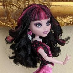 dolls confession 🩰 avatar