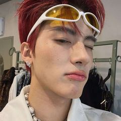 my sweet boy sohn eric | 손영재♡︎ avatar