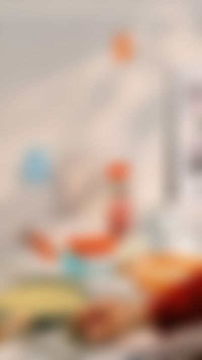 Post media background