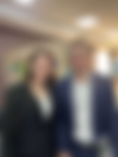 Post media background