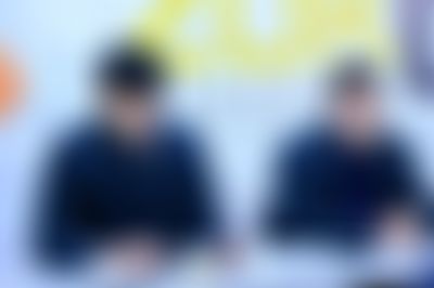 Post media background