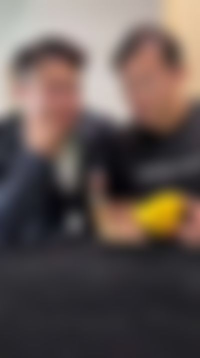 Post media background