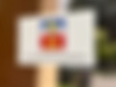 Post media background