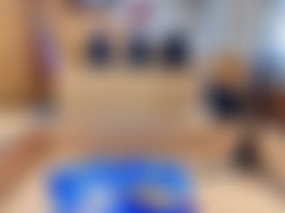 Post media background