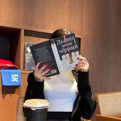 𝐦𝐢𝐫𝐬𝐬𝐬𝐲 𝐛𝐨𝐨𝐤𝐬 📚ྀི avatar